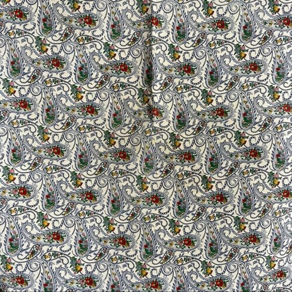 Gucci Silk Paisley Floral Frame Scarf - Picture 11 of 11